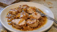 Solomillo de cerdo a la naranja: jugoso, fácil y con salsa cítrica sedosa